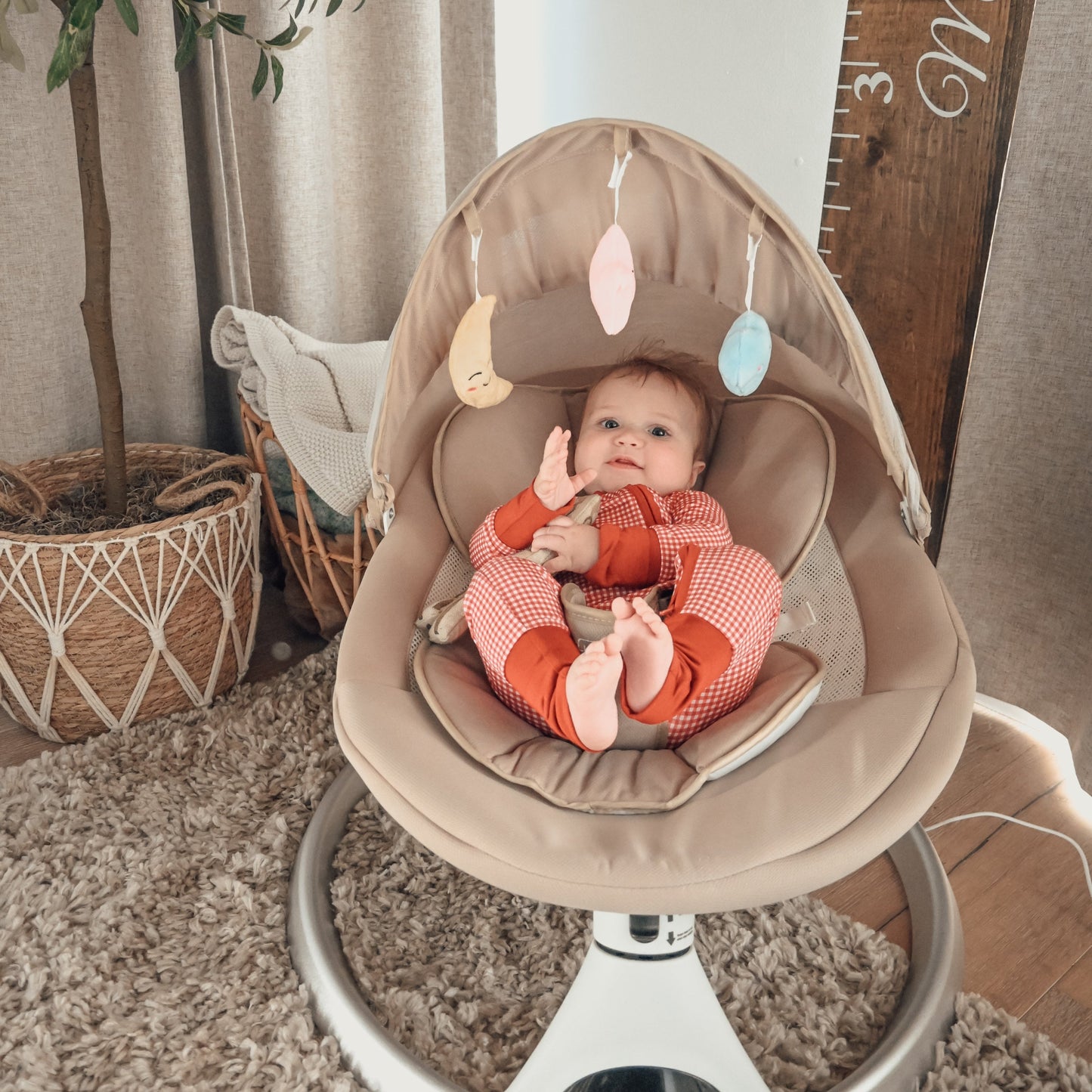 Weddell | Electric Baby Swing